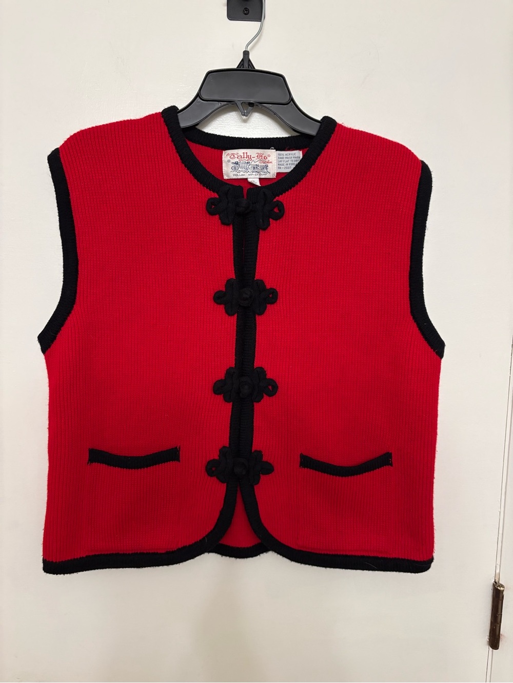 Vtg Tally-Ho Red Knit Sweater Vest Frog Closure Black Trim Large